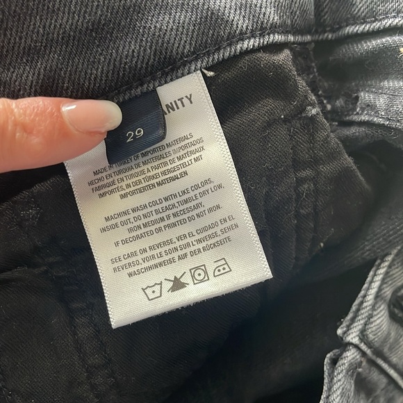 CITIZENS OF HUMANITY Charlotte Hi-Rise Straight Distressed 29 - Picture 11 of 12